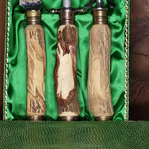 Elegant Carving Set with Wooden Handles - Picture 10 of 11